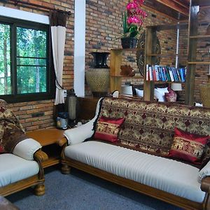 Khao Sok Riverside Cottage